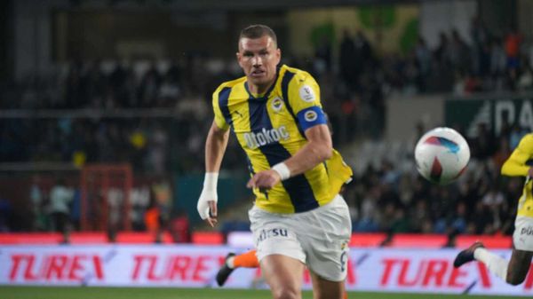 Wechsel fix: Dzeko wird Gosens-Kollege in Florenz