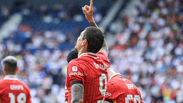 FC Liverpool gewinnt emotional nach Jotas Tod