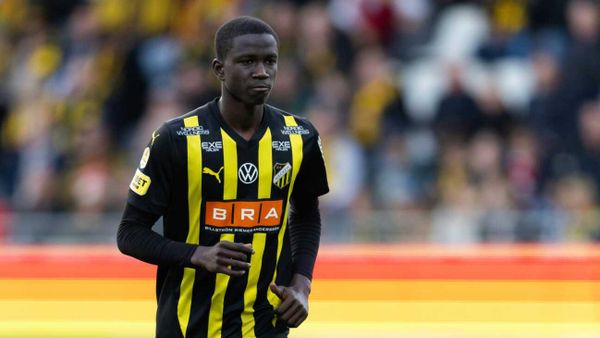 Leverkusen verleiht Innenverteidiger Faye an Lorient