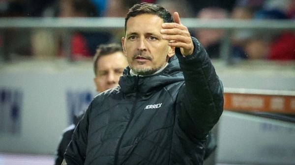 Vor Duell in Neapel: Toppmöller angeschlagen im Hotelbett