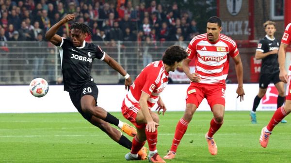 VAR-Wirrwarr in Berlin: Freiburgs Sieglos-Serie geht weiter