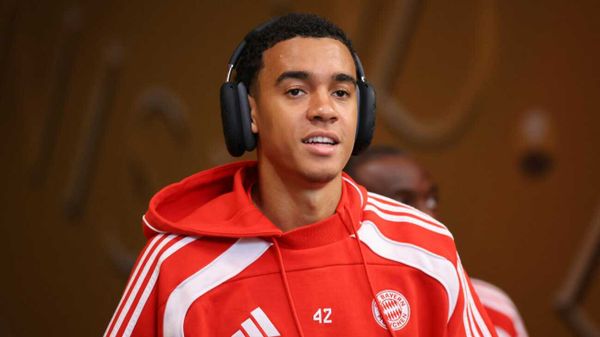 Jamal Musiala auf dem Cover von EA FC 26 – Ein Comeback