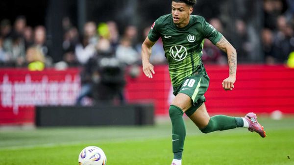 Wolfsburgs Paredes fällt nach Fuß-OP aus