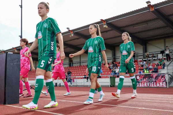 Top-Klubs im Geldrausch - doch wer rettet den Amateurfußball?