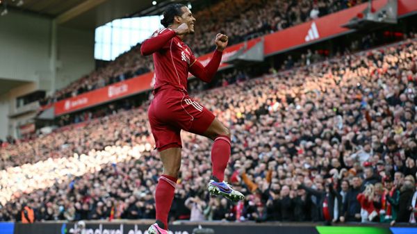 England: Liverpool hält Anschluss - Niederlage für Newcastle