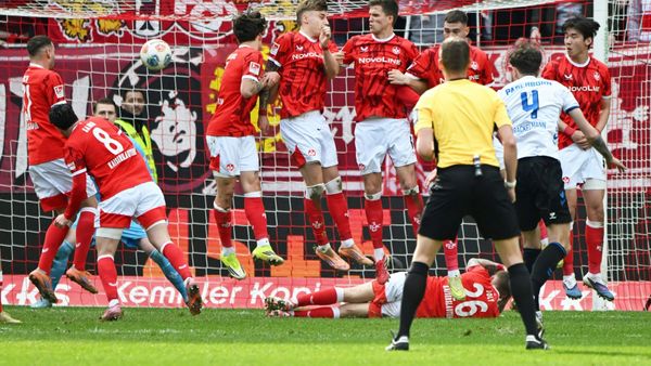 Paderborn klettert auf Aufstiegsplatz