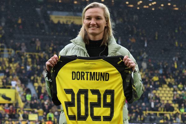 Alex Popps Wechsel Richtung Dortmund provoziert unbequeme Fragen beim VfL Wolfsburg