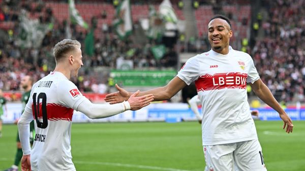 Wolfsburger Absturz hält an - Zukunft von Bauer offen