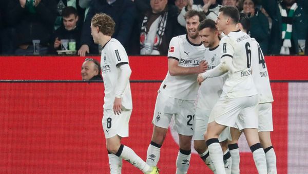 Borussia atmet durch: Stöger trifft beim Jubiläum traumhaft