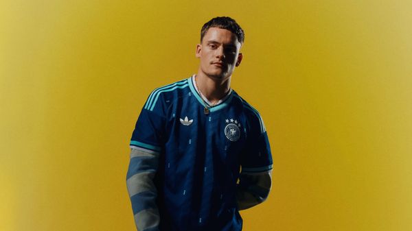 DFB-Team in Tiefblau: Adidas präsentiert WM-Auswärtstrikot