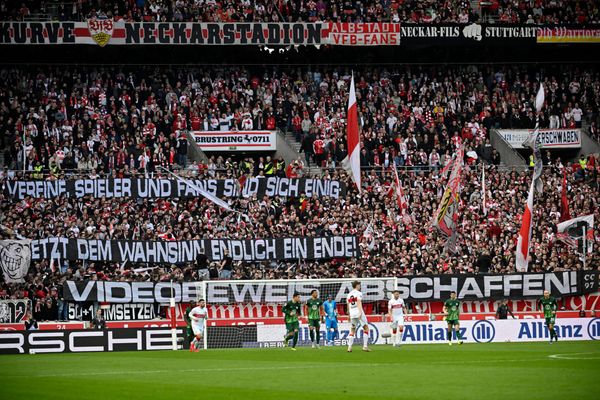 VAR-Revolution und neue Zeitregeln: Das sagen die Fans zu den IFAB-Plänen