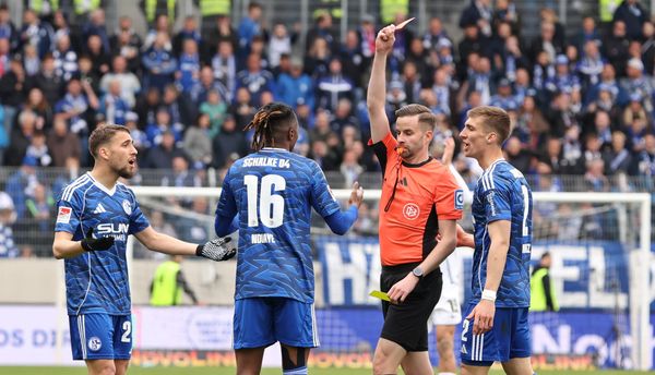 Der VAR darf Fehler sehen, aber nicht korrigieren – ein Konstruktionsfehler mit Ansage