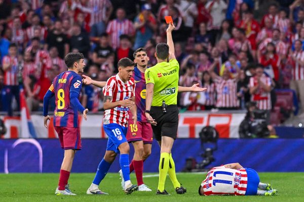 Hansi Flick sucht die Schuld beim Schiedsrichter und lenkt vom eigenen Unvermögen ab