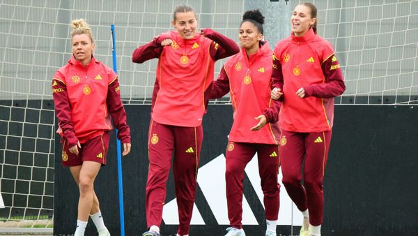"Man kennt sich": DFB-Frauen heiß auf "Derby" gegen Österreich