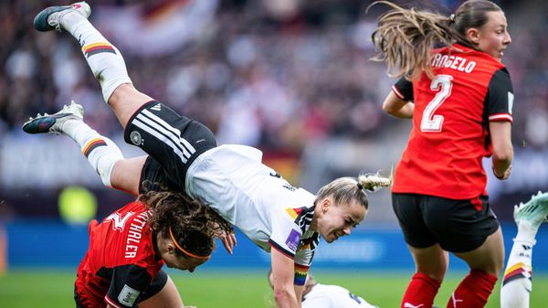 DFB-Frauen bangen um Gwinn: "Ein Schockmoment"