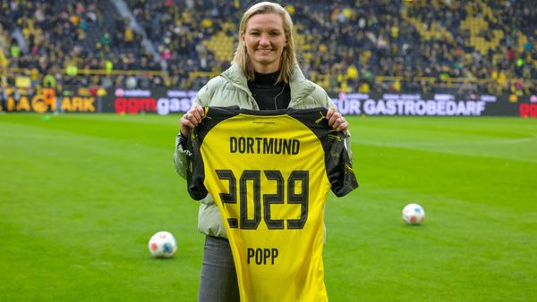 Erst Pokal, dann "anderes Leben": Popp plant Happy End