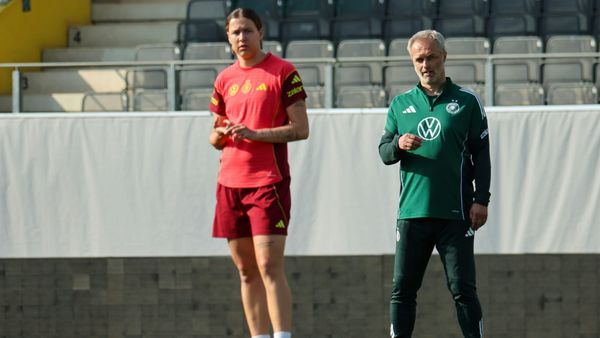 DFB-Frauen: Mühlhaus beginnt gegen Österreich