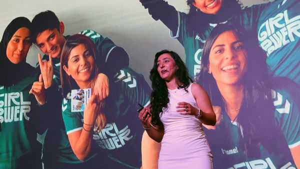 Afghanisches Frauenteam gibt Comeback nach acht Jahren