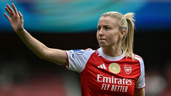 Arsenal verlängert mit England-Kapitänin Williamson