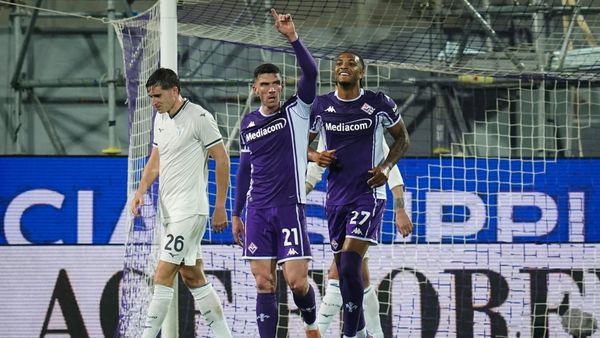 Matchwinner Gosens: Florenz klettert weiter