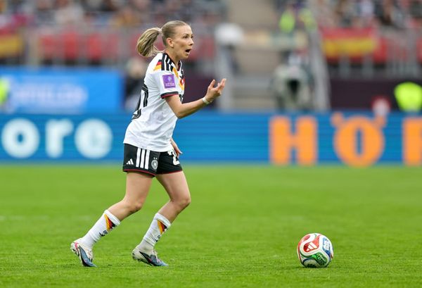 Senß lässt Zukunft in Frankfurt offen