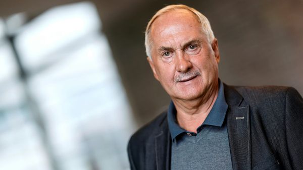 Stielike sieht Bayern leicht im Vorteil