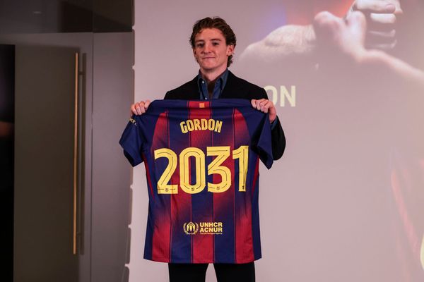 Flick lockt Anthony Gordon nach Barcelona: Eine Ohrfeige für die Bayern