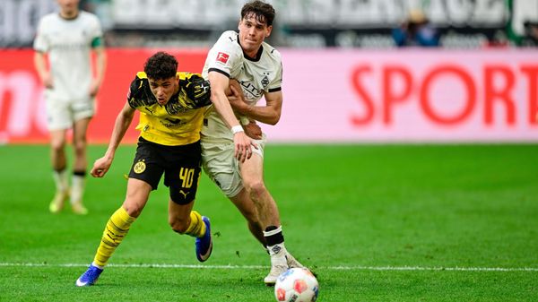 Tabakovic trifft spät: Gladbach sichert Klassenerhalt gegen BVB