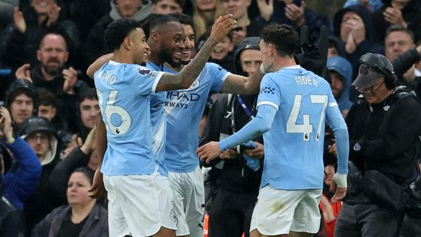ManCity hält Titelkampf spannend