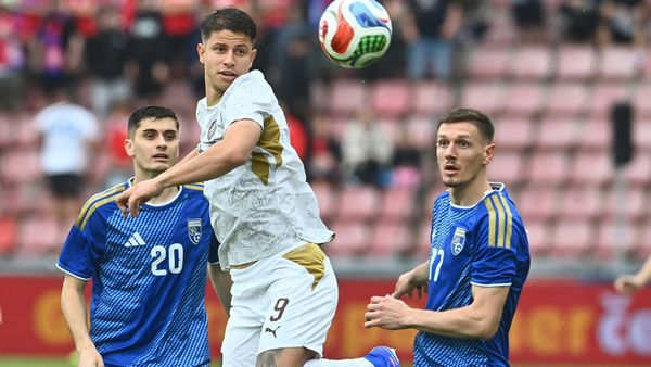 Hlozek trifft: Tschechien schlägt Kosovo