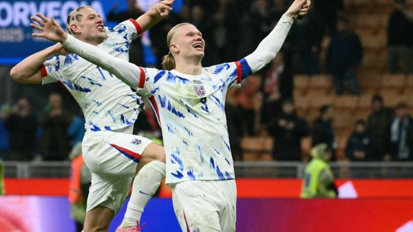 König Harald V. präsentiert Norwegens WM-Kader