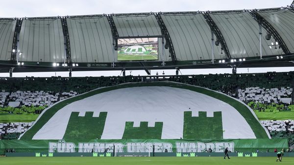 Wolfsburg kehrt zu Zinnenwappen zurück