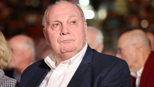 Hoeneß kritisiert WM-Ticketpreise: "Da kriege ich die Krätze"
