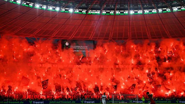 "Unverschämtheit": Hoeneß erbost über Pyro im Pokalfinale
