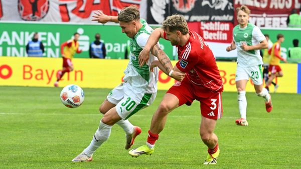 Düsseldorf steigt ab - Fürth in der Relegation