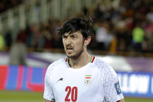 Ein Foto, sofort Streichliste: Wie Teheran seinen besten Stürmer Sardar Azmoun opfert