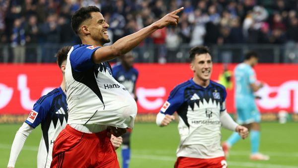 Wolfsburg holt auch Stürmer Glatzel
