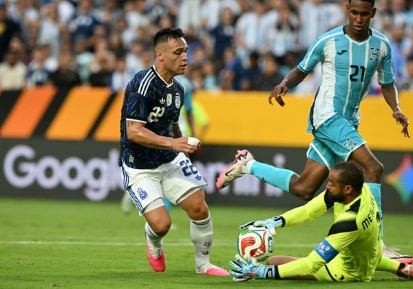 Ohne Messi: Argentinien siegt locker im vorletzten WM-Test