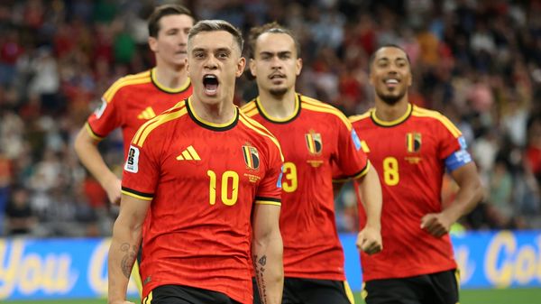 Blamage verhindert: Trossard führt Belgien in K.o.-Runde