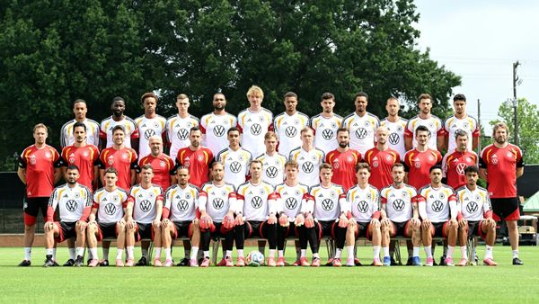 Mannschaftsfoto und Training: DFB-Team setzt Vorbereitung fort