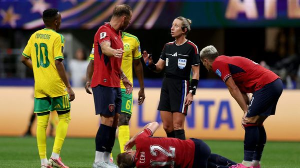 US-Amerikanerin Penso pfeift DFB-Team
