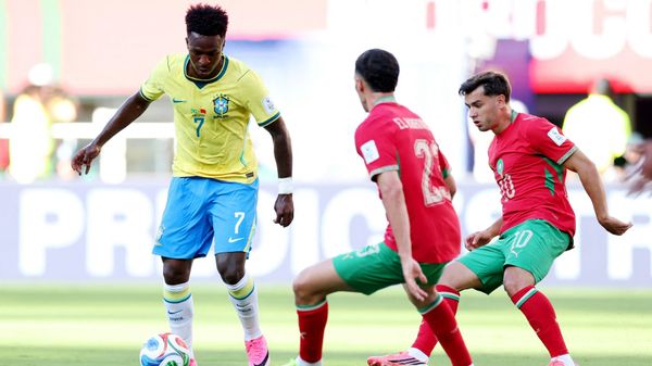 Kein Glanz ohne Neymar: Brasilien stolpert zum Start