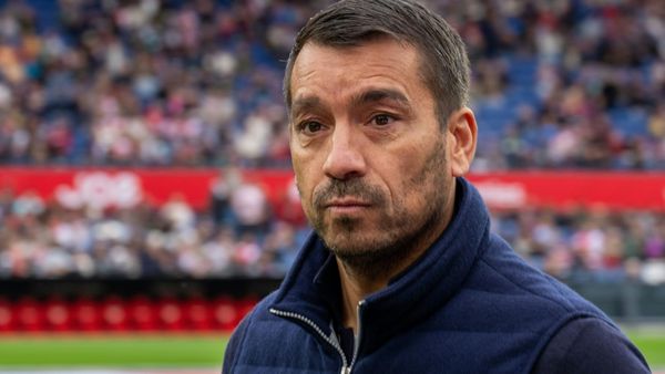 Van Bronckhorst folgt bei Feyenoord auf van Persie