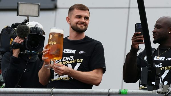 Elversberg verpflichtet HSV-Leighabe Poreba fest