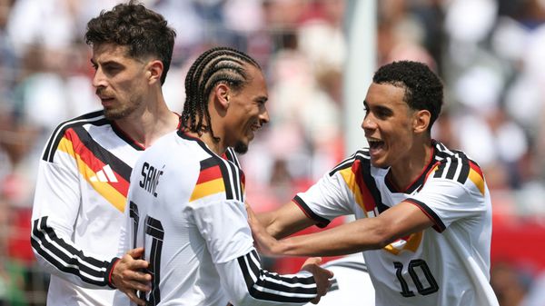 FIFA-Weltrangliste: Deutschland geht als Zehnter in die WM