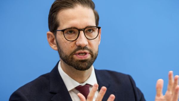 Der stellvertretende Regierungssprecher Steffen Meyer