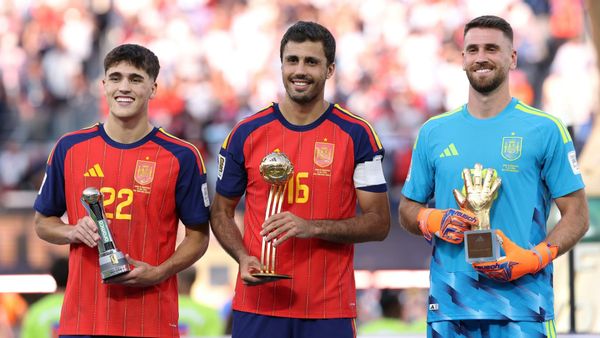 Rodri bester Spieler der WM - Spanier räumen Trophäen ab