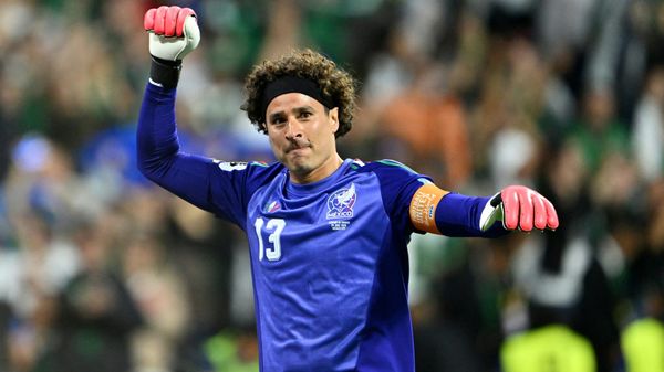 Mexikos Torwart-Ikone Ochoa beendet Fußballkarriere