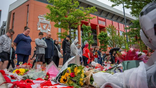 Zum Todestag: Denkmal für Jota an der Anfield Road