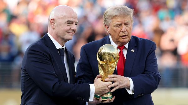 FIFA: Infantino plant Verkauf von WM-Anteilen